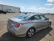 2012 Hyundai Sonata Hybrid - Photo 4