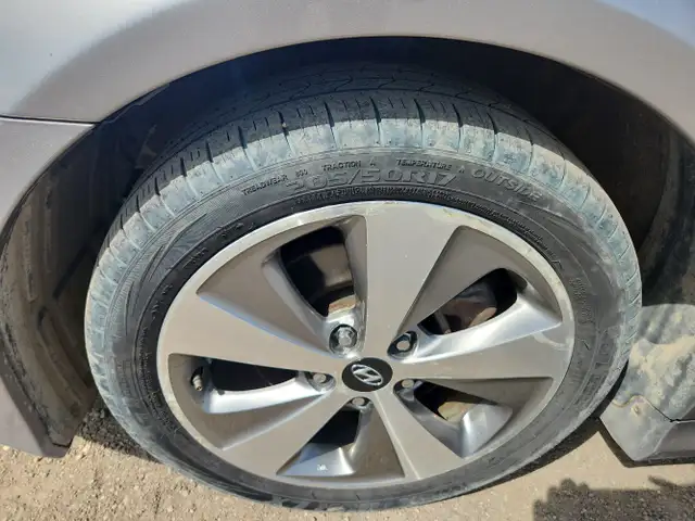 2012 Hyundai Sonata Hybrid - Photo 9