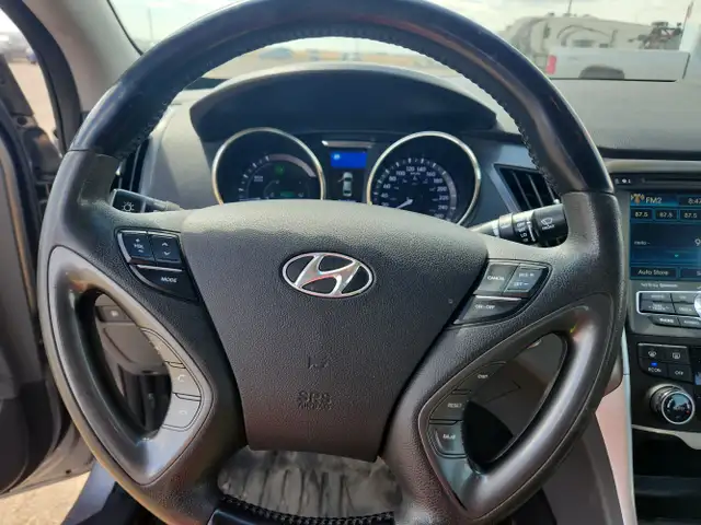 2012 Hyundai Sonata Hybrid - Photo 20