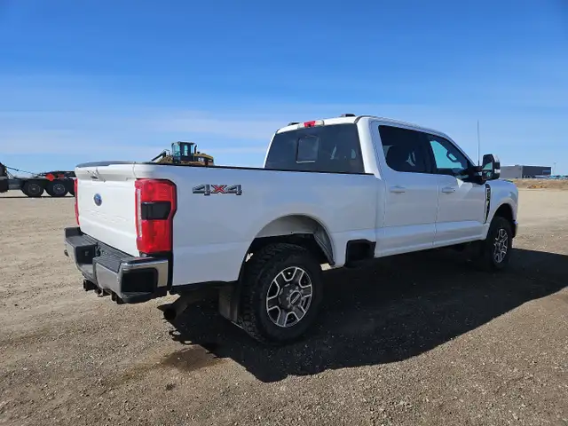 2023 Ford F-250 Super Duty - Photo 4