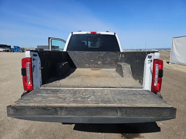 2023 Ford F-250 Super Duty - Photo 25