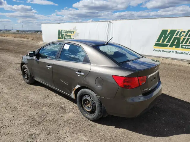 2010 Kia Forte - Photo 3