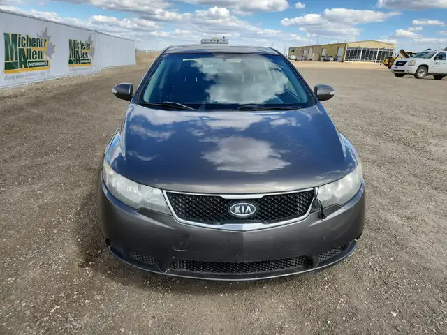 2010 Kia Forte - Photo 5