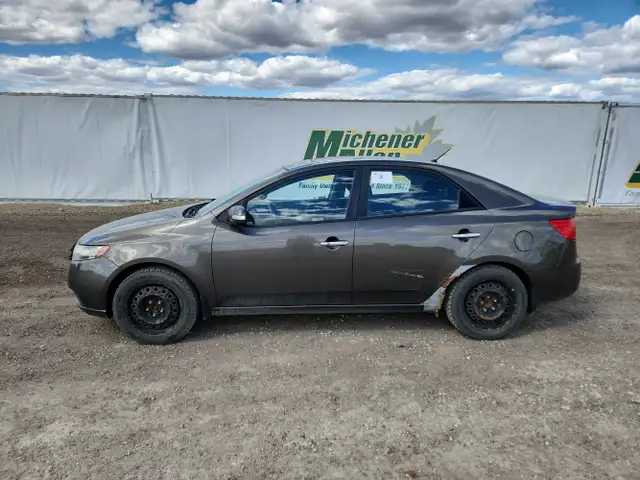 2010 Kia Forte - Photo 6