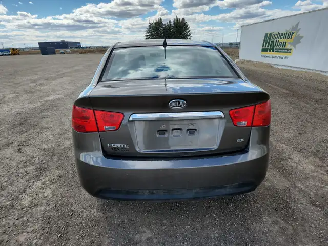 2010 Kia Forte - Photo 7