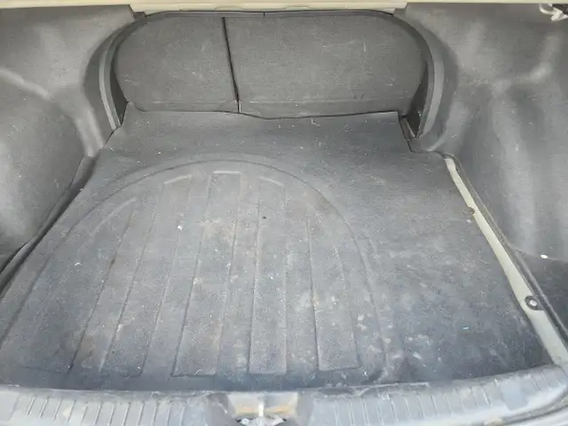 2010 Kia Forte - Photo 25