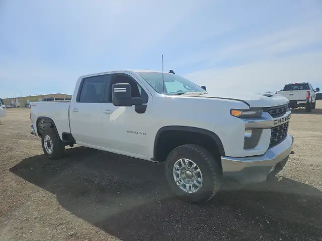 2023 Chevrolet Silverado 2500HD - Photo 2