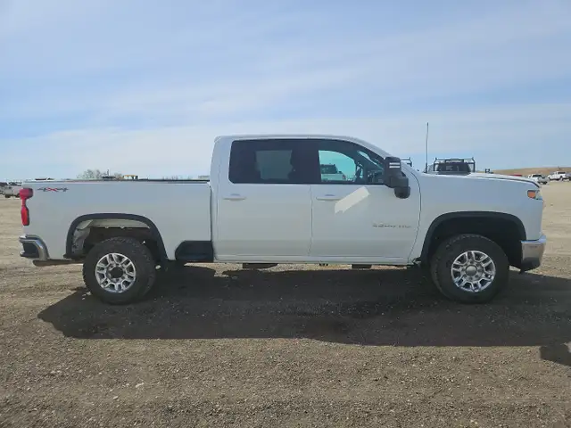 2023 Chevrolet Silverado 2500HD - Photo 9