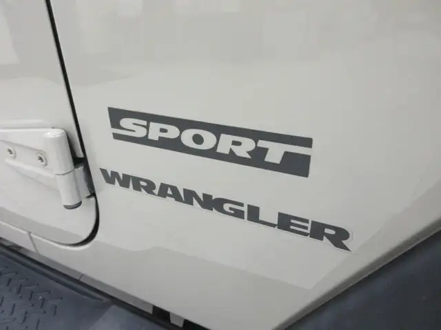 JEEP WRANGLER 2017 SPORT 4X4 V6 3.6L AUTOMATIQUE A/C CRUISE CONT - Photo 5