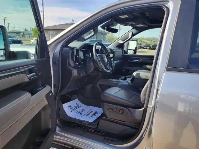 2025 Chevrolet Silverado 2500HD - Photo 10