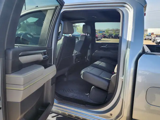2025 Chevrolet Silverado 2500HD - Photo 16