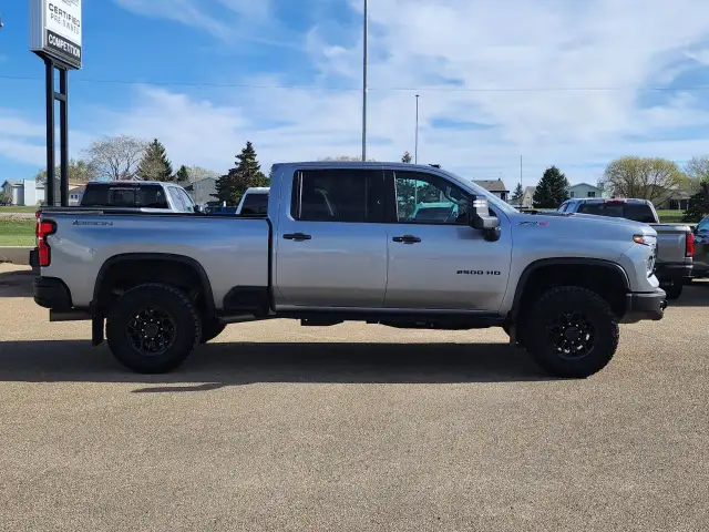2025 Chevrolet Silverado 2500HD - Photo 22