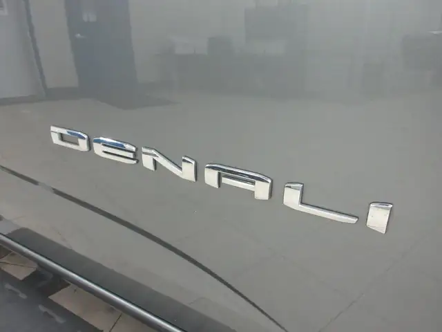 GMC CANYON 2021 DENALI CREW-CAB V6 3.6L 4X4 GPS BANC ET VOLANT C - Photo 5