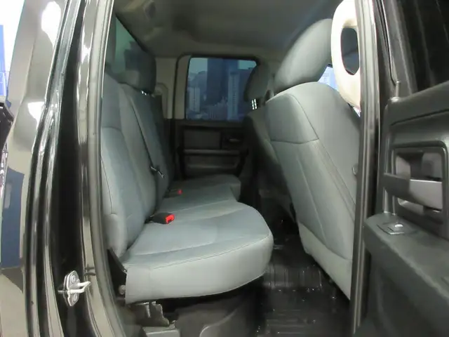 RAM 1500 2018 QUAD CAB V8 5,7L 4X4 BOITE 6,4 CAMERA DE RECUL - Photo 12