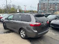 2015 Toyota Sienna 5dr LE 8-Pass FWD - Photo 7