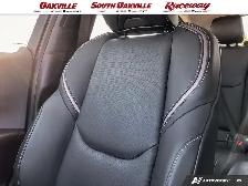 2025 Toyota Prius LIMITED | HEATED SEATS | HYBRID | SAVE ON GAS - Photo 20