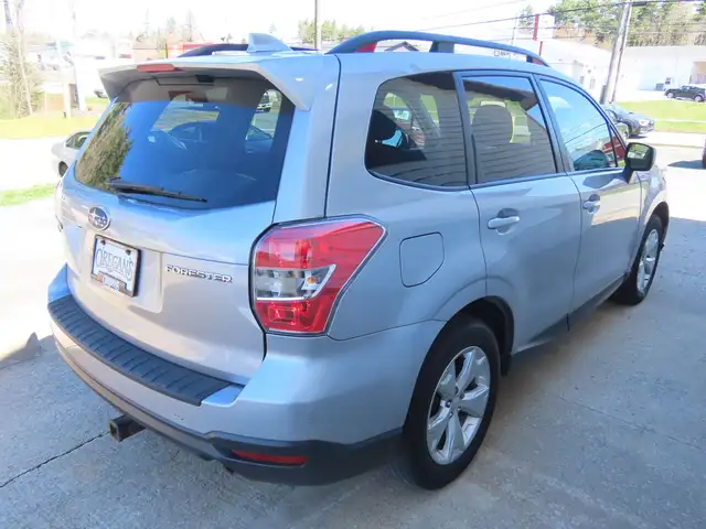 2016 Subaru Forester Touring - Photo 5