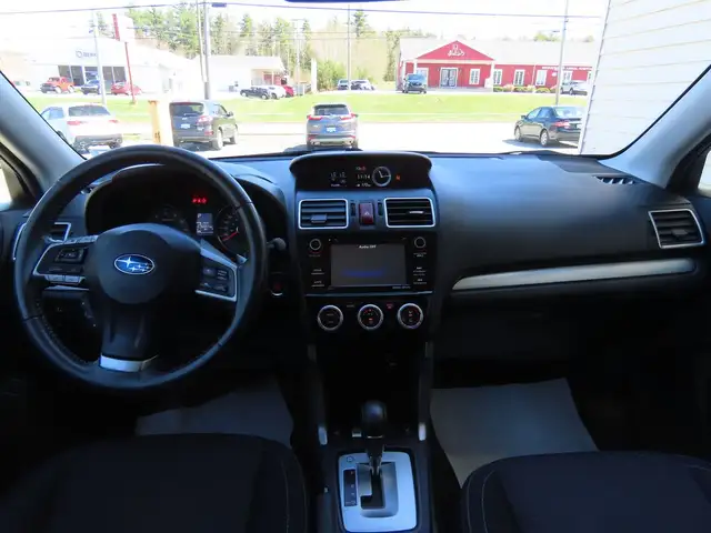 2016 Subaru Forester Touring - Photo 8