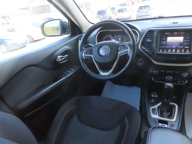 2016 Jeep Cherokee NORTH - Photo 10