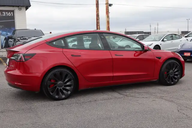 2022 Tesla Model 3 - Photo 7