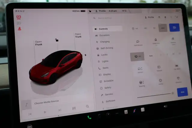 2022 Tesla Model 3 - Photo 18