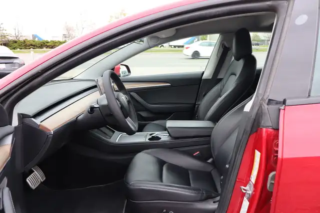 2022 Tesla Model 3 - Photo 26