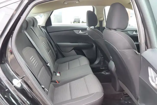 2020 Kia Forte - Photo 19