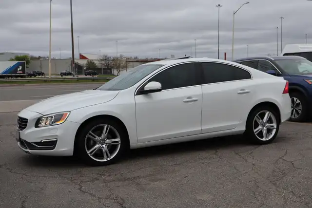 2016 Volvo S60 - Photo 3