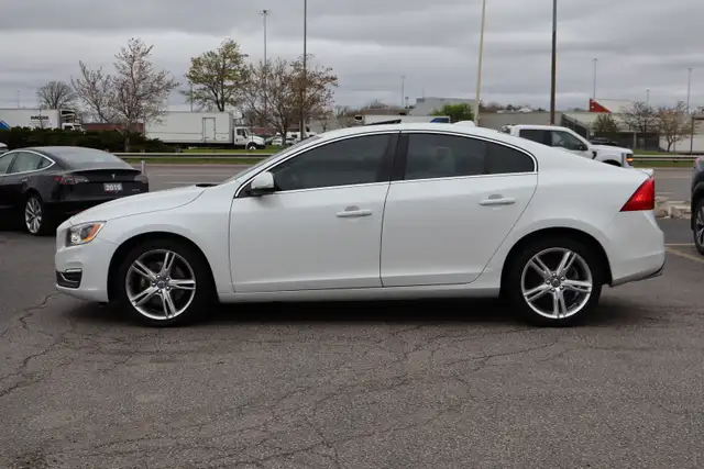 2016 Volvo S60 - Photo 4