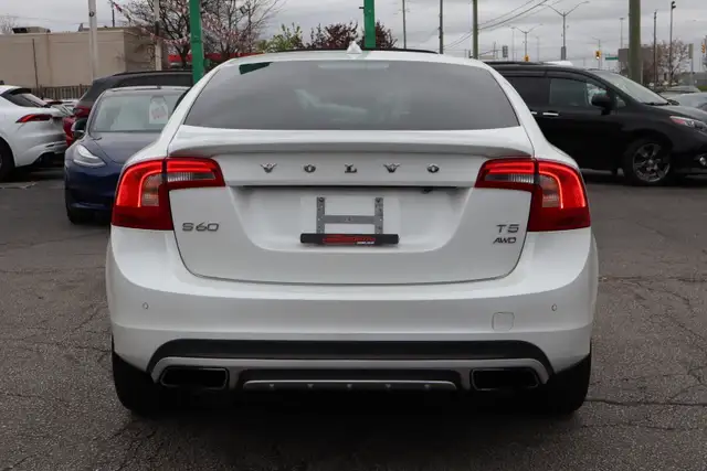 2016 Volvo S60 - Photo 6