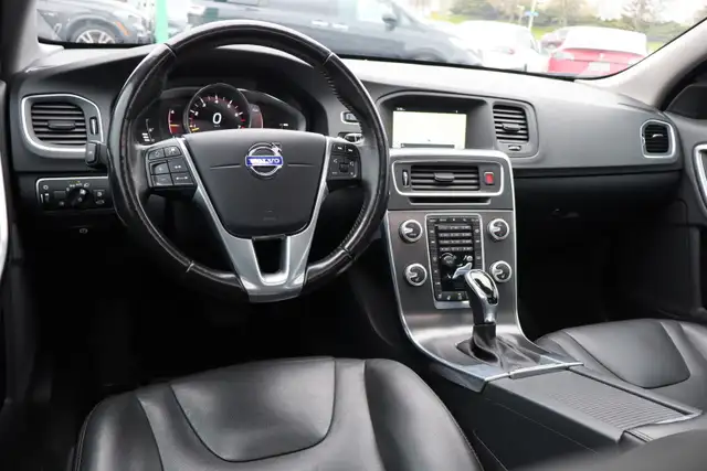 2016 Volvo S60 - Photo 12