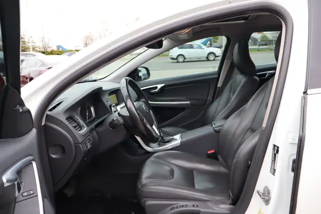 2016 Volvo S60 - Photo 23