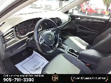 2019 Volkswagen Jetta SEL | HIGHLINE | No Accidents Reported - Photo 18