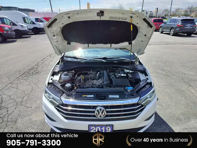 2019 Volkswagen Jetta SEL | HIGHLINE | No Accidents Reported - Photo 24