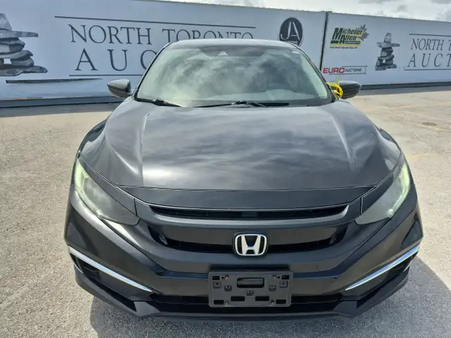 2019 Honda Civic - Photo 2