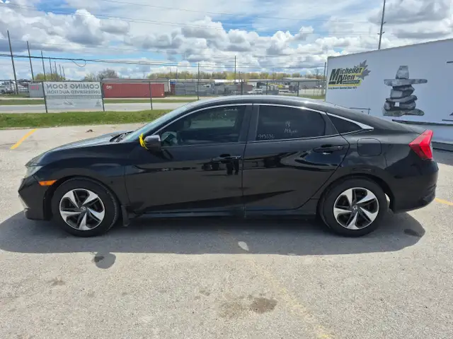 2019 Honda Civic - Photo 8