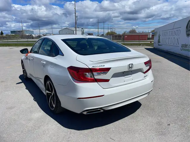 2019 Honda Accord - Photo 7