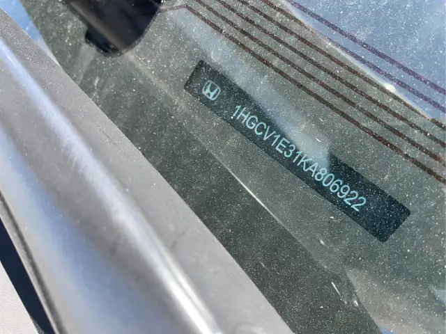 2019 Honda Accord - Photo 15
