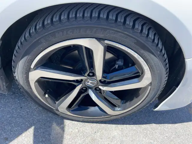2019 Honda Accord - Photo 22