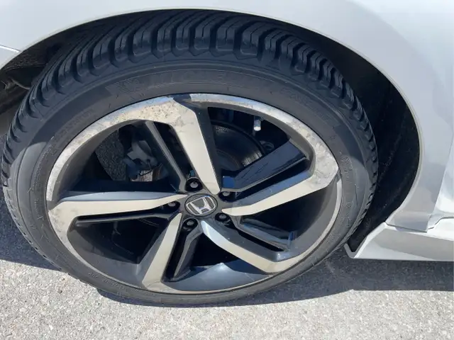 2019 Honda Accord - Photo 23