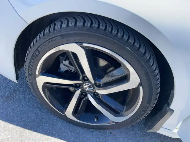 2019 Honda Accord - Photo 25