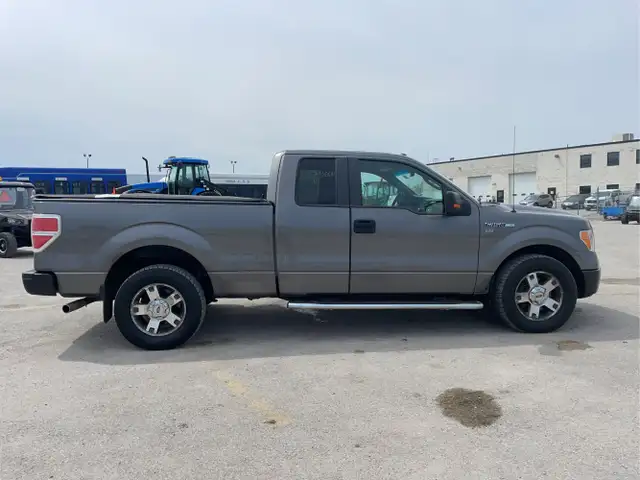 2011 Ford F-150 - Photo 4