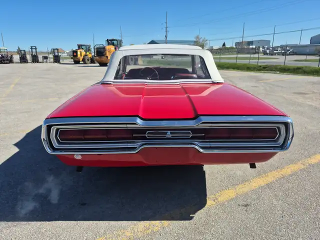 1966 Ford Thunderbird - Photo 7