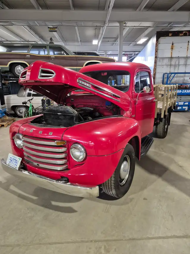 1947 Ford F2