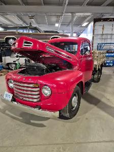 1947 Ford F2