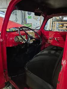 1947 Ford F2 - Photo 3