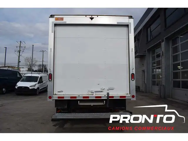 2019 GMC Savana 3500  Cube 12 Pieds  MOTEUR 4.3L V6 - Photo 4