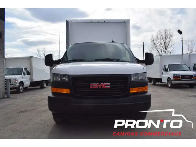 2019 GMC Savana 3500  Cube 12 Pieds  MOTEUR 4.3L V6 - Photo 9