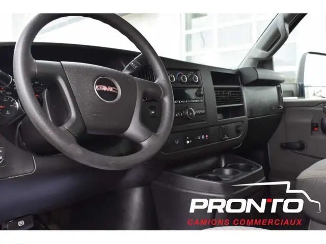 2019 GMC Savana 3500  Cube 12 Pieds  MOTEUR 4.3L V6 - Photo 12