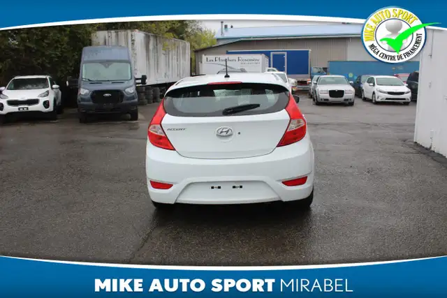 2015 Hyundai Accent Voiture à hayon, 5 portes, boîte manuelle GL - Photo 3